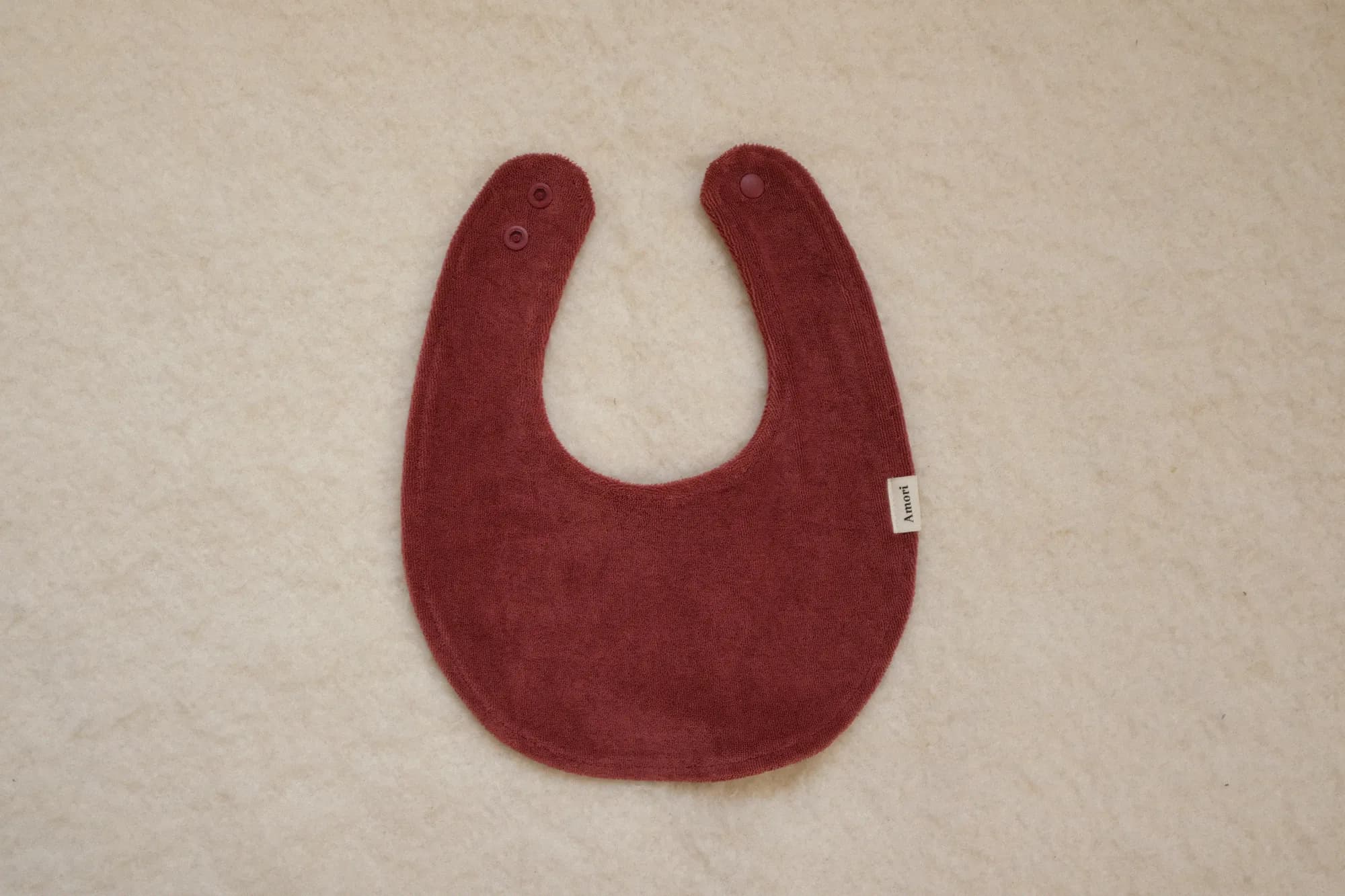 아모리 Burgundy 컬러 아모리 테리 빕